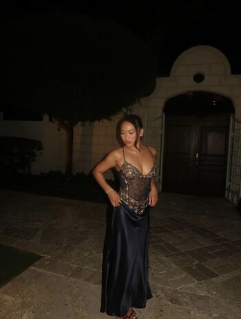 Full leaked Suni lee page private photo