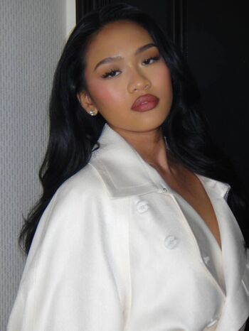 Full leaked Suni lee private photo