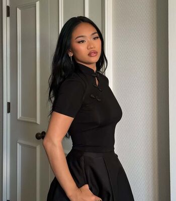 Full leaked Suni lee private photo