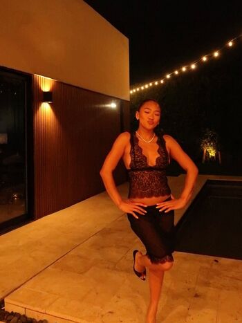 Full leaked Suni lee private photo