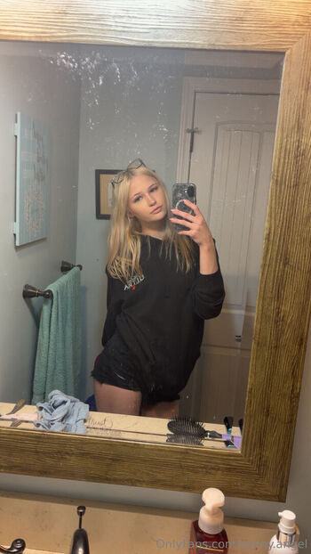Full leaked Sunny angel private photo