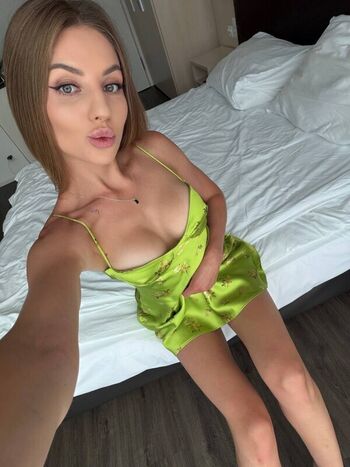 Full leaked Sunny horizon private photo