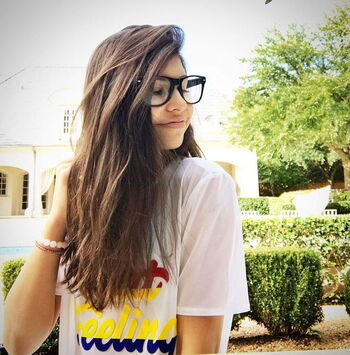 Full leaked Sunny malouf private photo