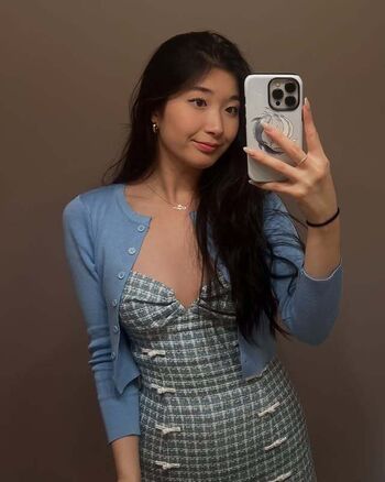 Full leaked Sunnyliachoi private photo