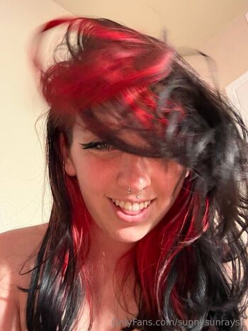 Full leaked Sunnysunrayss private photo