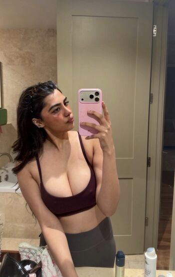 Full leaked Sunya siddiqui private photo