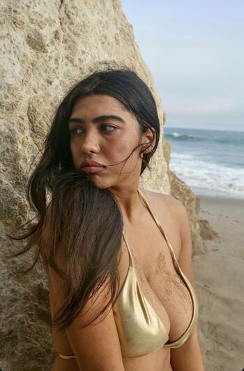 Full leaked Sunya siddiqui private photo