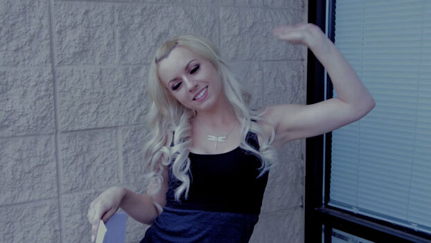 Superheroine