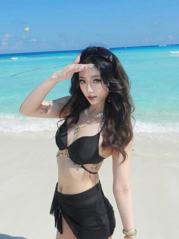 Full leaked Susansunn page private photo