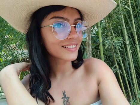 Full leaked Susi doll private photo