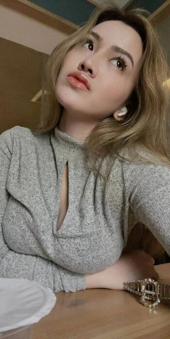 Full leaked Susiputri private photo