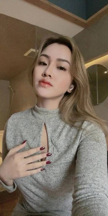 Full leaked Susiputri private photo