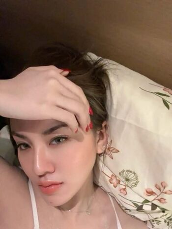 Full leaked Susiputri private photo