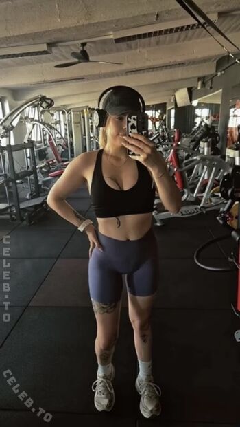 Full leaked Svenja private photo