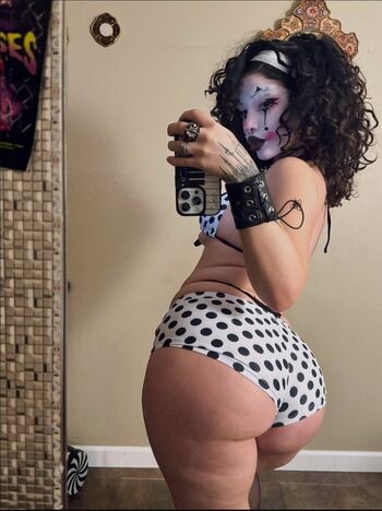 Full leaked Swaggikitty private photo