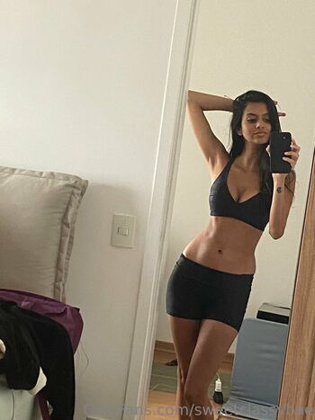 Full leaked Sweetclassybae private photo