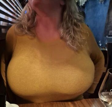 Full leaked Sweethickcaro private photo