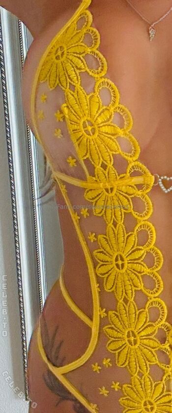 Full leaked Swiss faceless private photo