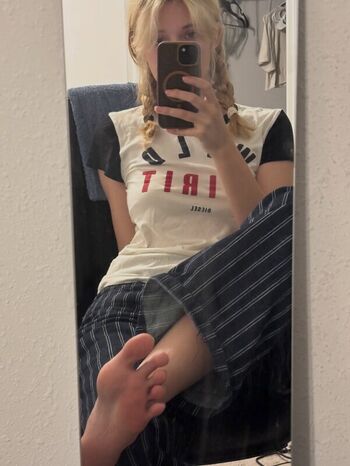 Full leaked Swordfan private photo