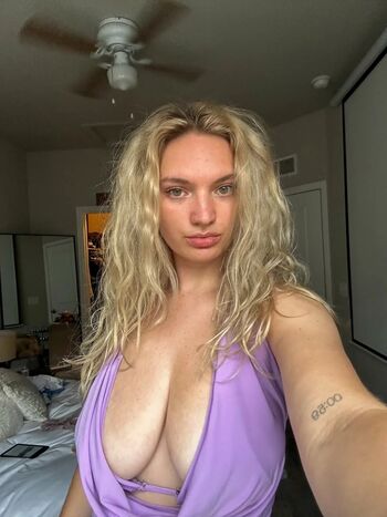 Full leaked Sydney calhoun private photo