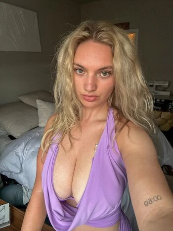 Full leaked Sydney calhoun private photo
