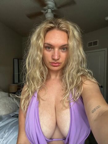 Full leaked Sydney calhoun private photo