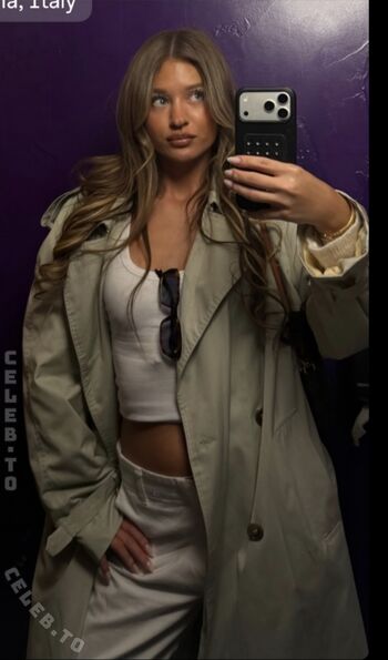 Full leaked Sydney ramolla private photo