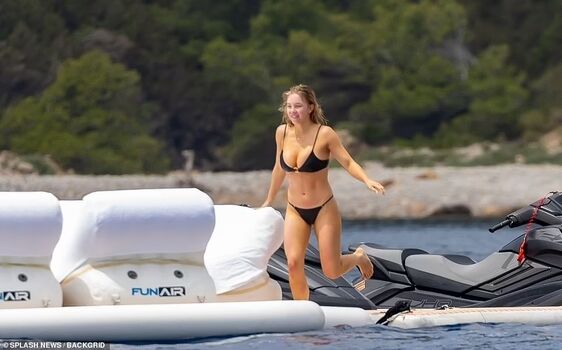 Full leaked Sydney sweeney private photo
