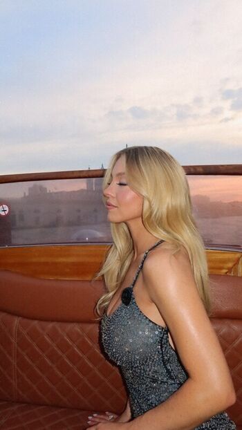 Full leaked Sydney sweeney  page private photo
