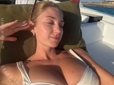 Full leaked Sydney thomas private photo