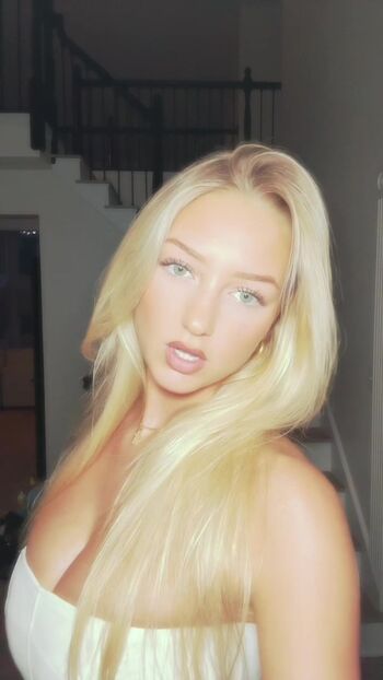 Full leaked Sydney thomas page private photo