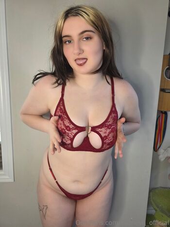 Full leaked Sydneyq private photo