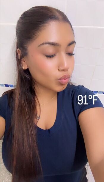 Full leaked Syeda private photo