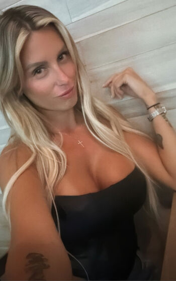 Full leaked Sylvia simpson private photo