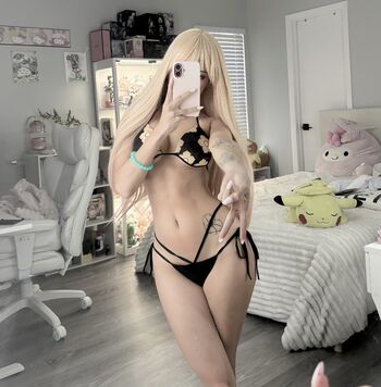 Full leaked Sylviedh private photo