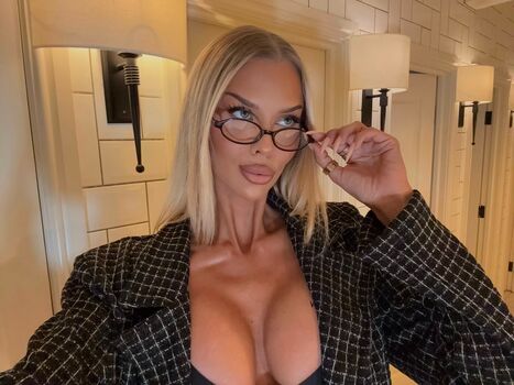Full leaked Sylvijaa private photo