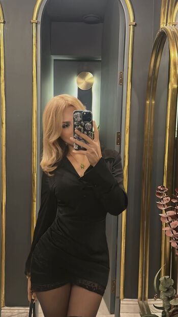 Full leaked Symkyck private photo