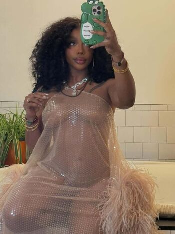 Full leaked Sza private photo