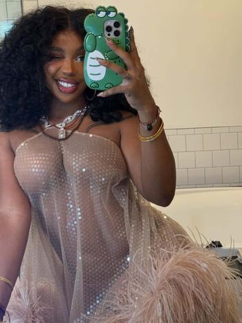 Full leaked Sza private photo