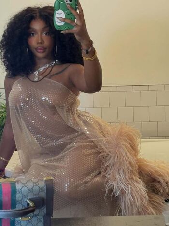 Full leaked Sza private photo