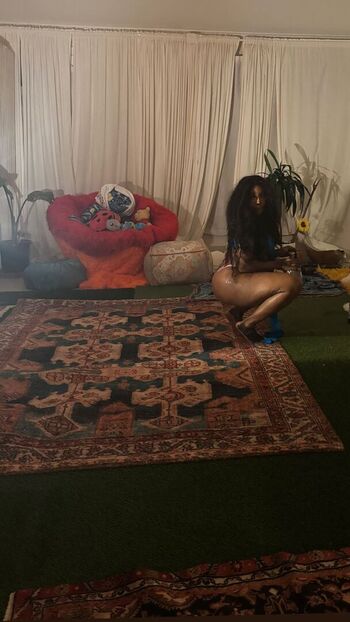 Full leaked Sza private photo