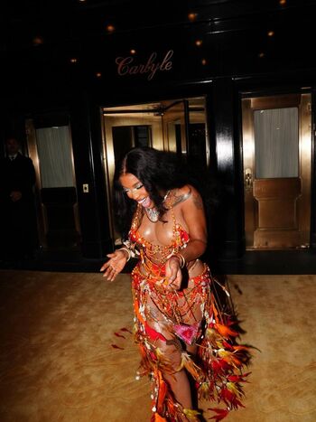 Full leaked Sza private photo