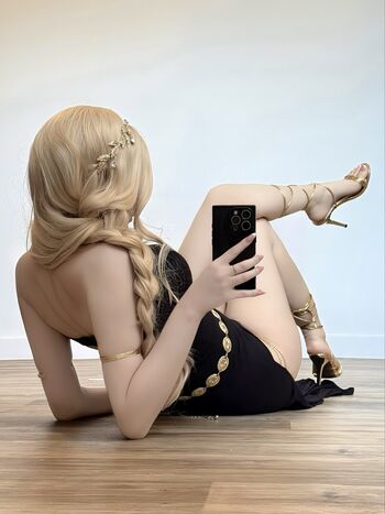 Full leaked T winter private photo