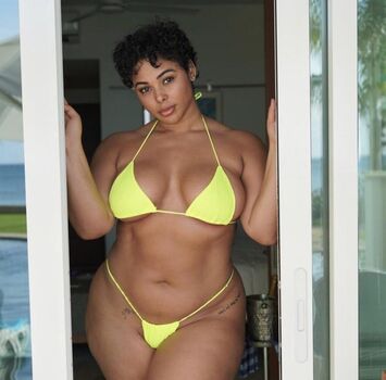 Full leaked Tabria majors private photo