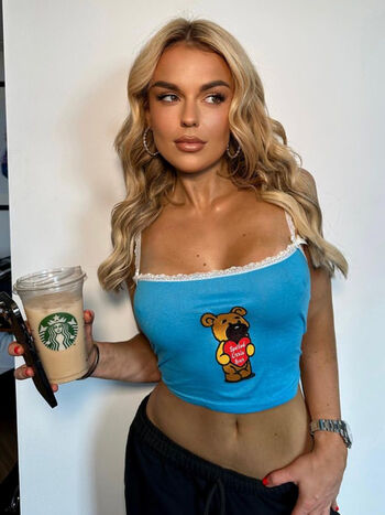 Tallia Storm