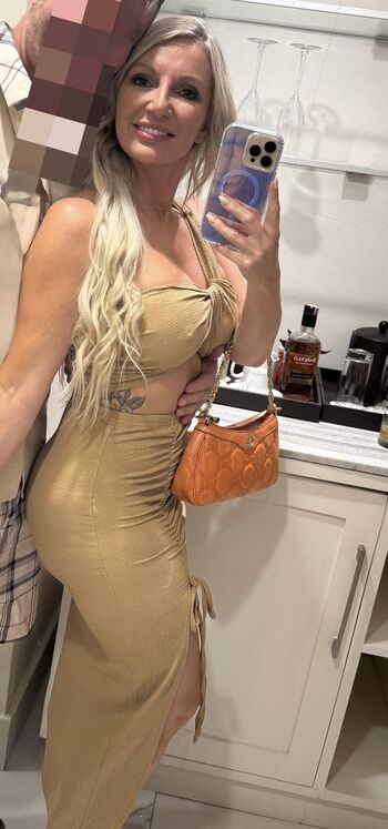 Full leaked Tanya truss private photo