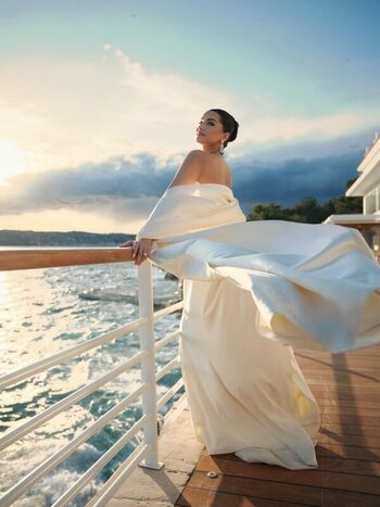 Full leaked Tara sutaria private photo