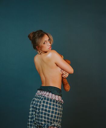 Full leaked Tate mcrae page private photo