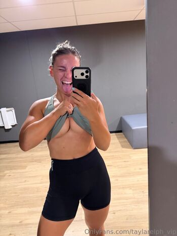 Full leaked Taylarelph vip private photo