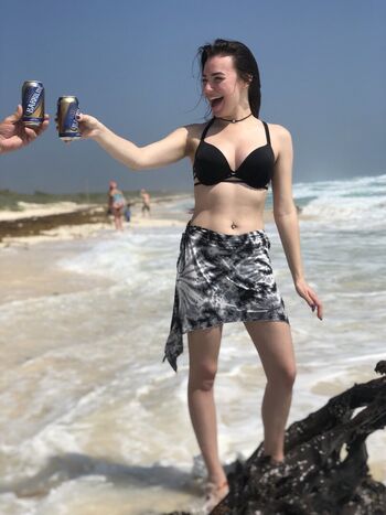 Full leaked Taylien private photo